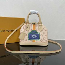 Picture of LV Lady Handbags _SKUfw149813812fw